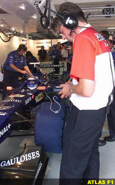 Bridgestone technician keeping an eye on the PROST's tyre temp