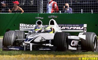 Ralf Dices it out with Zonta at Australia