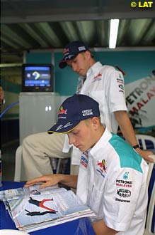 Kimi Raikkonen and Nick Heidfeld in Brazil