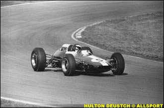 Clark at the race of champions in Brands Hatch, 1965