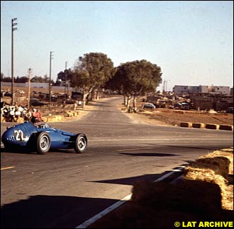 Masten Gregory (Temple Buell Maserati 250F)