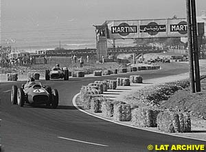Phil Hill ahead of Mike Hawthorn at 1958 Moroccan GP
