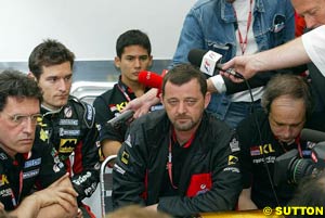Stoddart meets the press