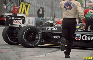 Da Matta's car after contact with Fernandez in pit lane