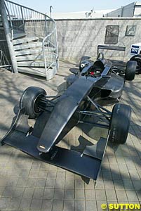 The new Lola F3 chassis for 2003