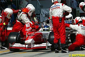 Cristiano da Matta during a pitstop