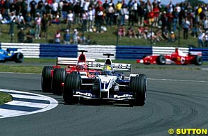 Barrichello harrasses Ralf