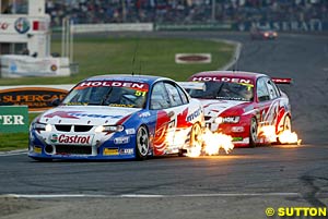 Greg Murphy feels the heat from Mark Skaife