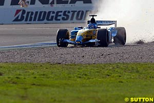 Alonso runs wide at the stadium