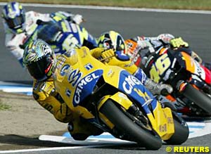 Winner Max Biaggi leads Valentino Rossi and Sete Gibernau