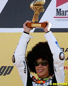 Valentino Rossi celebrates his last MotoGP win with Honda at Valencia