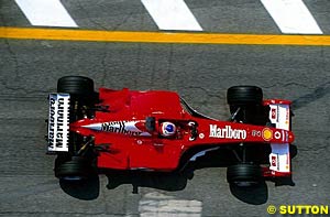 Rubens Barrichello during qualifying