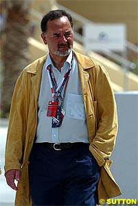 VW chairman Bernd Pischetsrieder in Bahrain