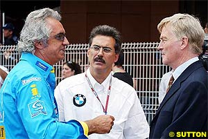 Mosley with Flavio Briatore and Mario Theissen