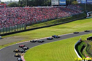 The opening lap of the Japanese Grand Prix