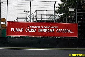 Anti-Smoking advertising at the 2004 Grand Prix of Brazil