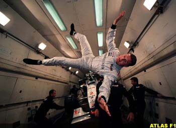 Coulthard experiences Zero G.