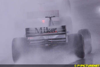 Mika in the rain, France