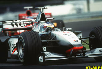 Hungary 1998, Villeneuve catches up on Hakkinen