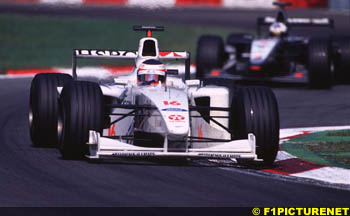 Rubens Barrichello does well