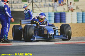 Villeneuve punches his car, after another breakdown