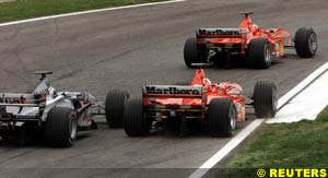 Barrichello overtakes Coulthard