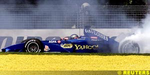 Alesi's car expires