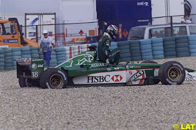 Eddie Irvine retires