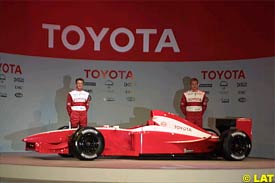 Allan McNish and Mika Salo with the new car