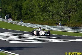 FIA to Remove on-Track Ads
