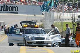 The Safety car after the accident