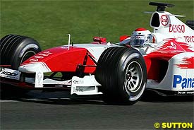 Sato Fastest, Villeneuve Impresses